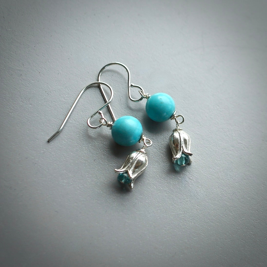 Campitos turquoise, apatite and tulip earrings