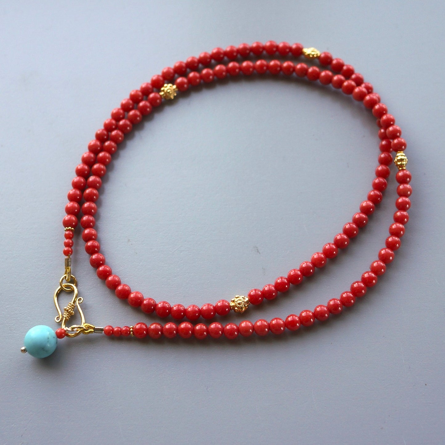 Natural Sardinian coral necklace in 18K gold