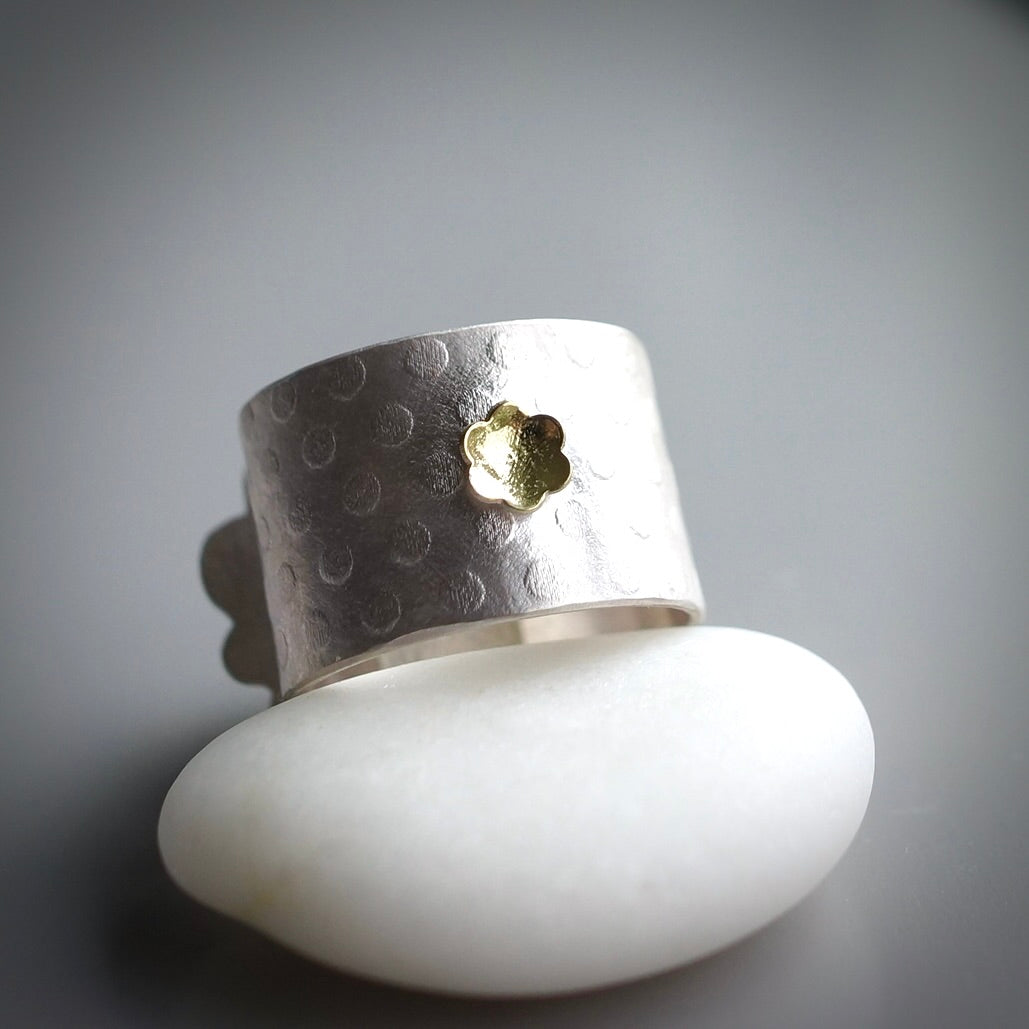 Lolita ring