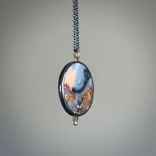 Maligano jasper and diamond pendant