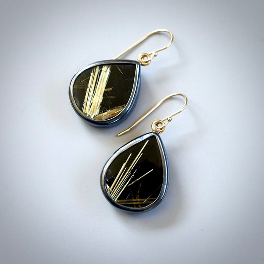 Rutilated quartz and black onyx doublet earrings