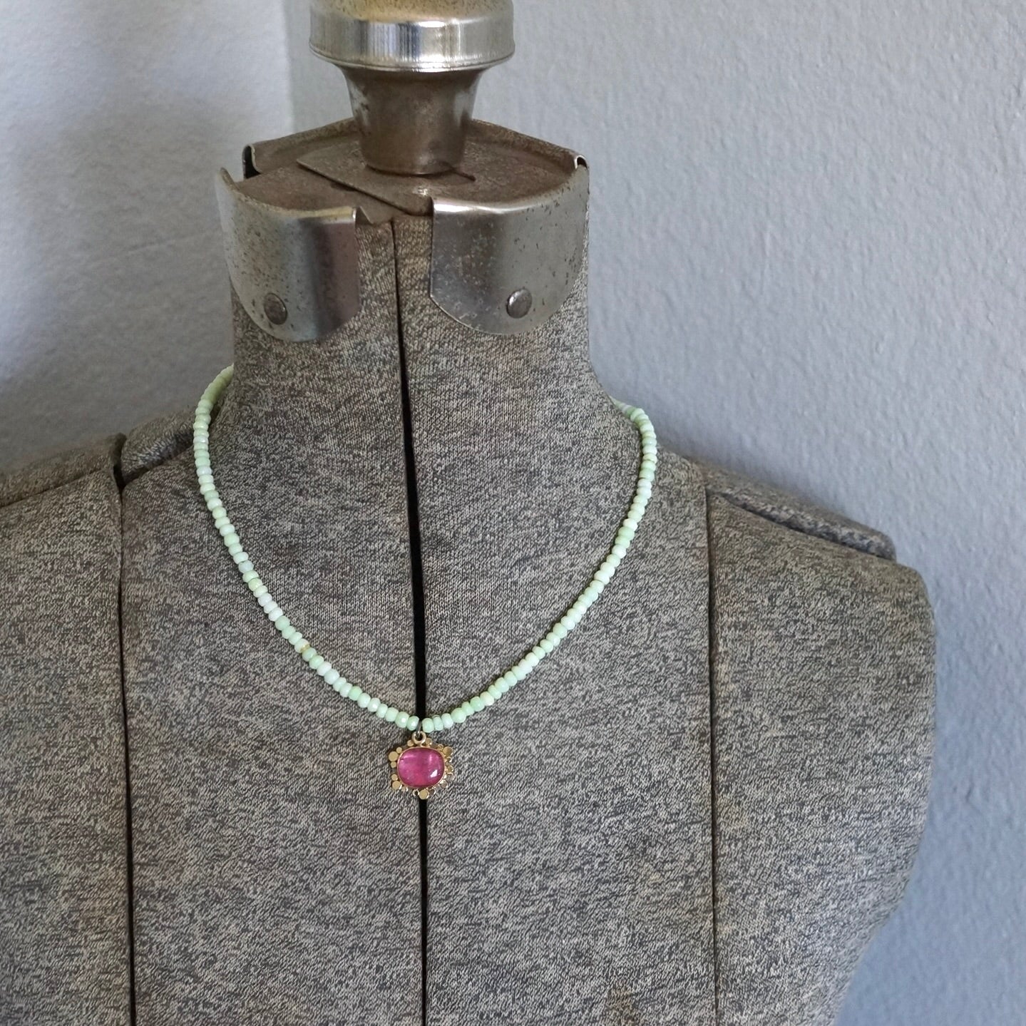 Pink tourmaline and chrysoprase necklace