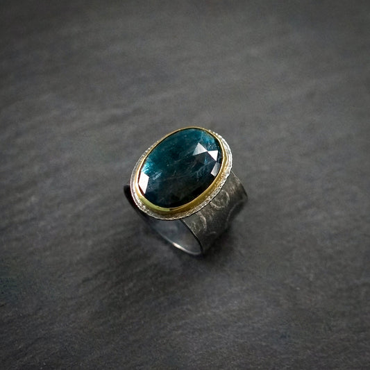 Teal blue kyanite ring