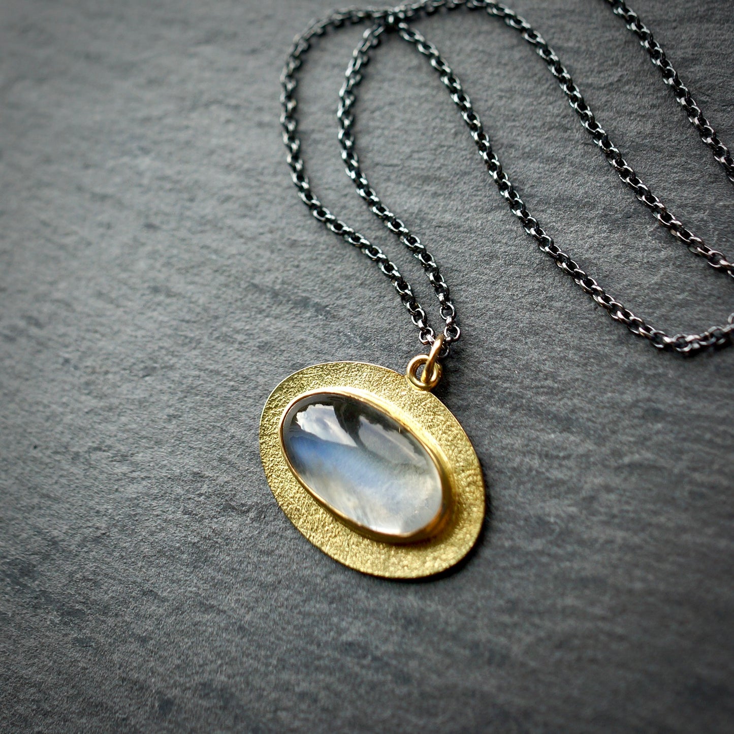 Malawi moonstone pendant in gold