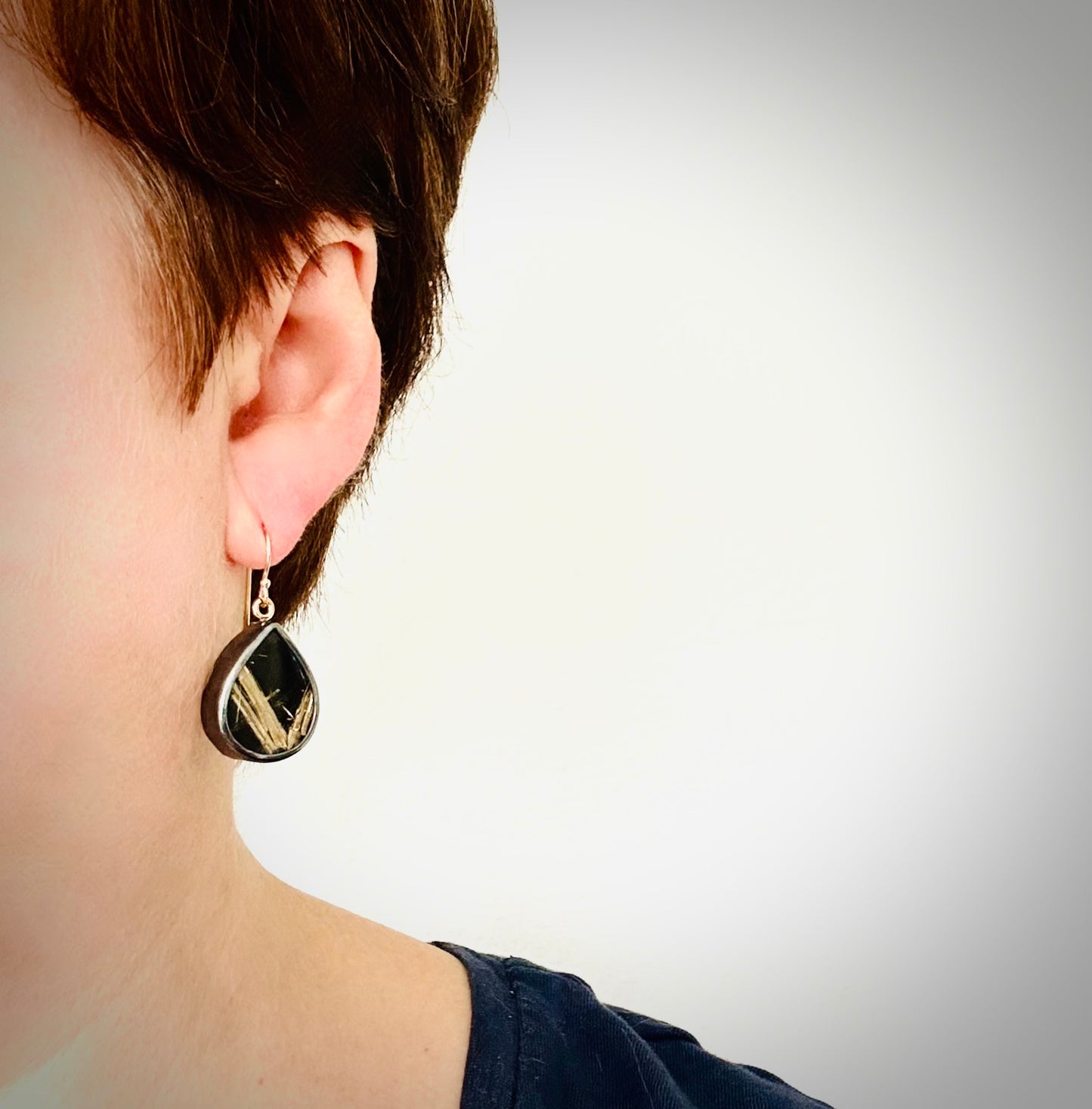Rutilated quartz and black onyx doublet earrings