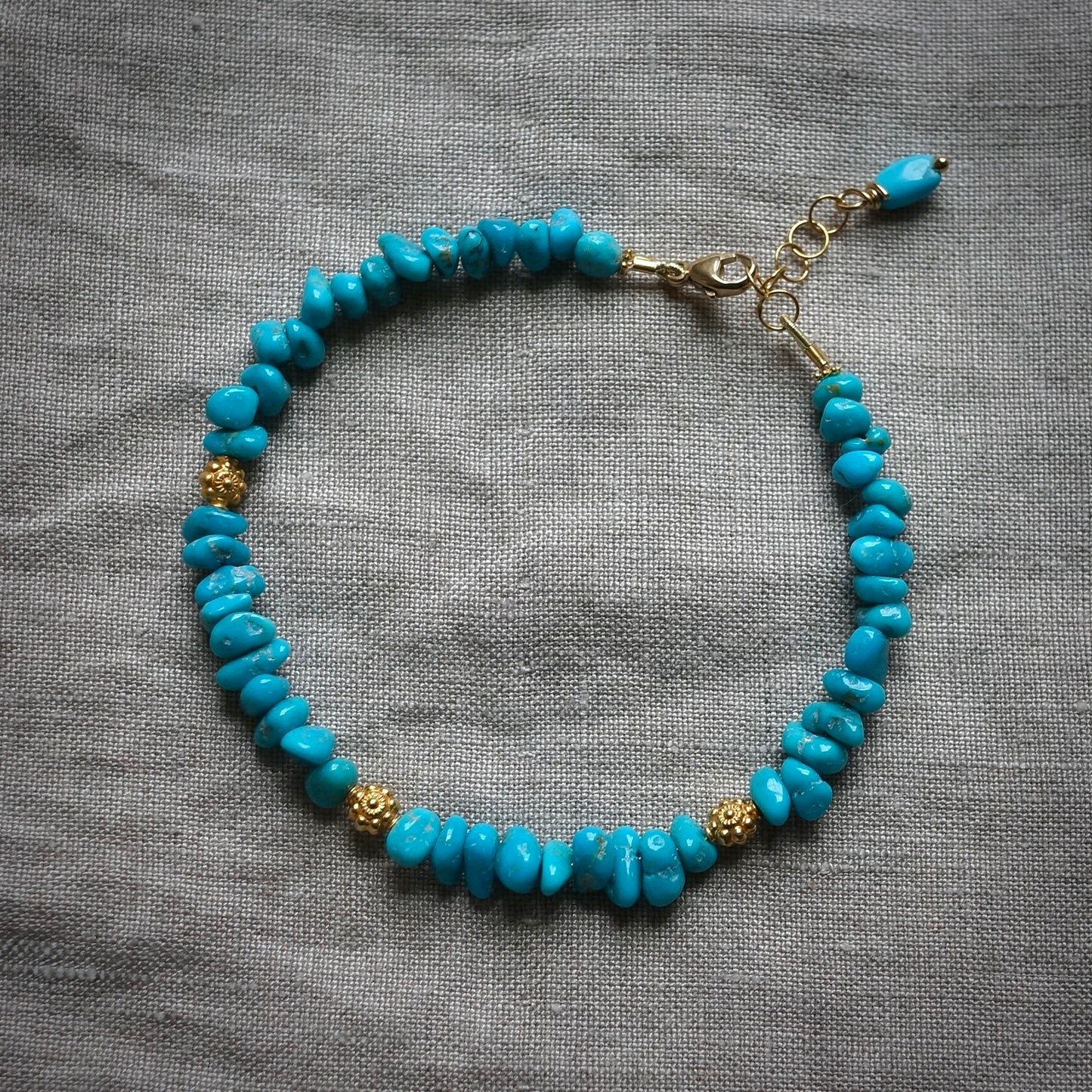 Sleeping Beauty turquoise nugget and 18K gold bracelet