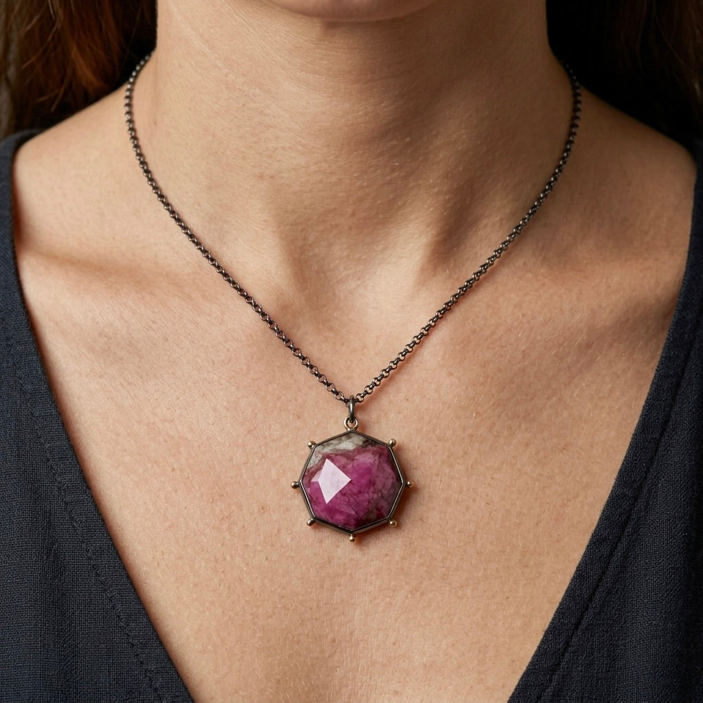 Cobalto calcite pendant