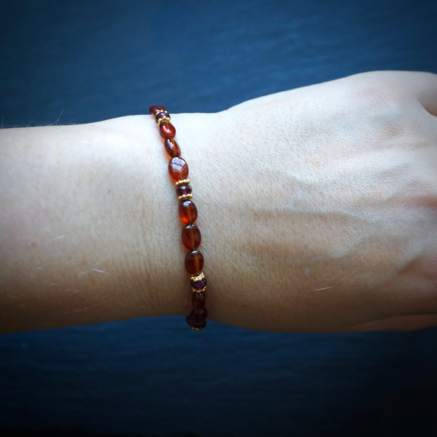 Hessonite and rhodolite granet bracelet