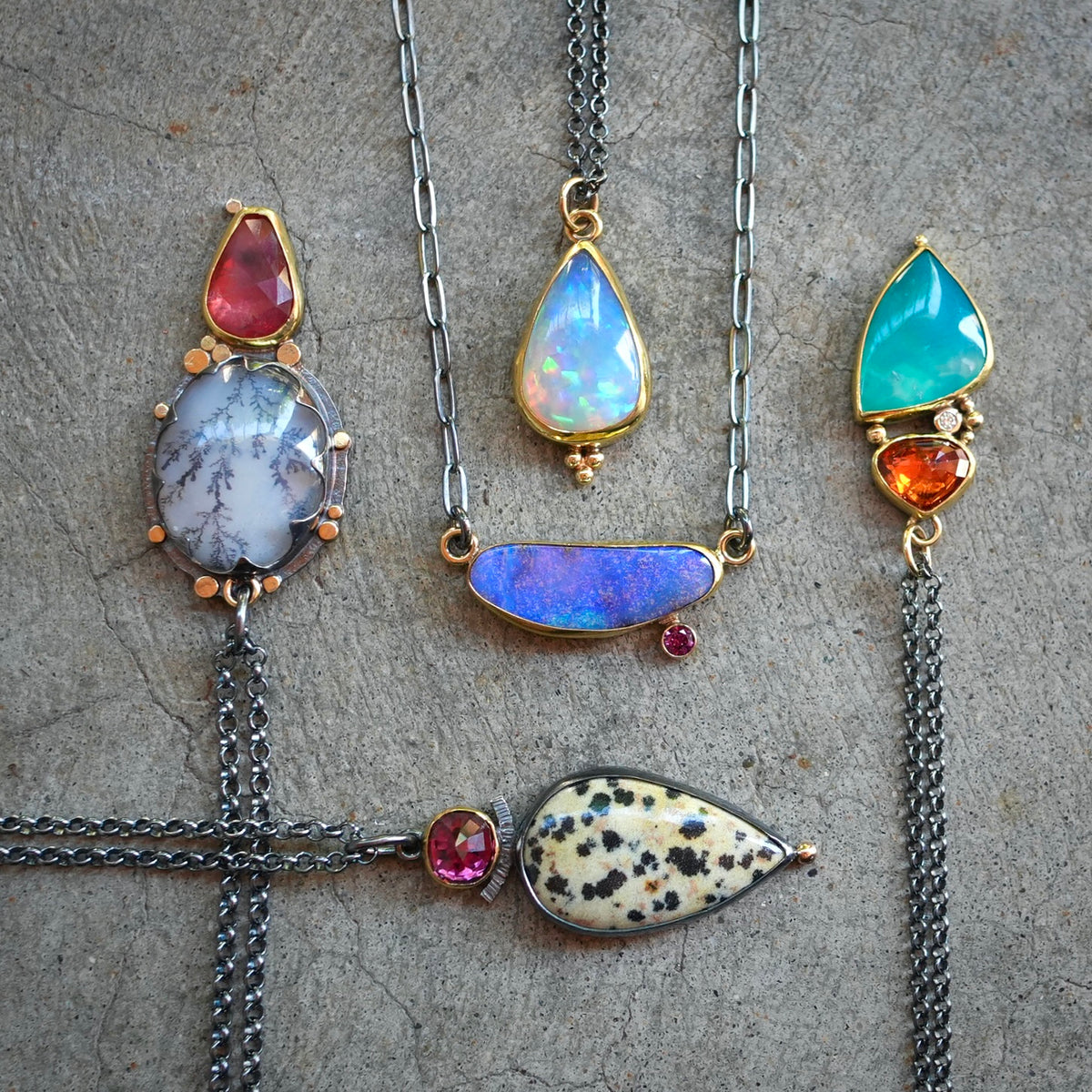 Dendritic agate and orange sapphire pendant