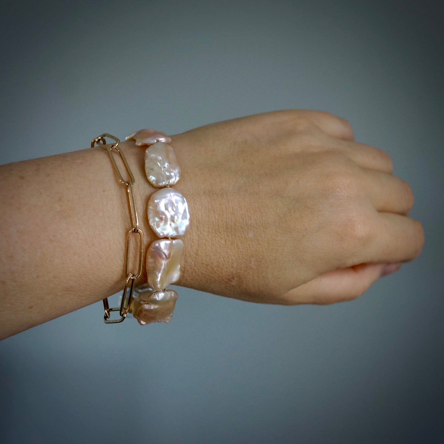 Natural keshi pearl and carnelian charm bracelet