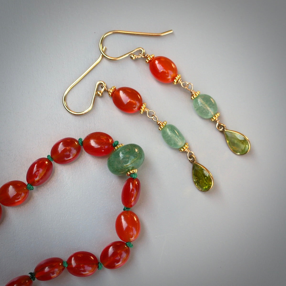 Carnelian and green strawberry quartz bracelet