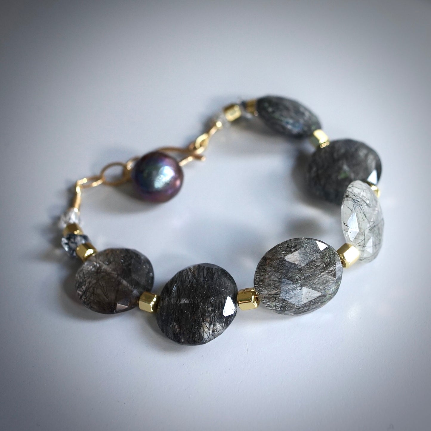 Tourmalinated quartz bracelet