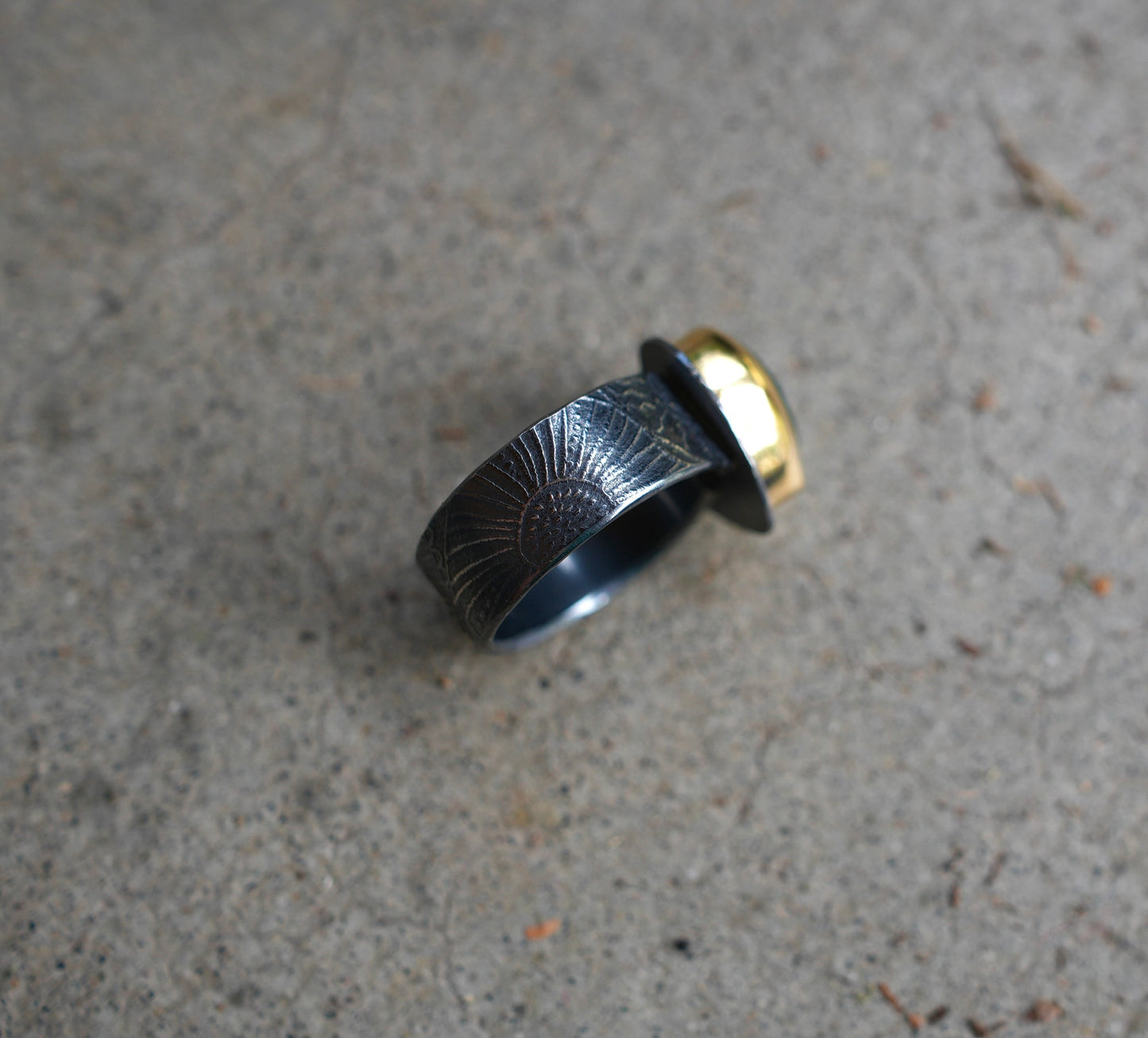 Chrome chalcedony heart ring