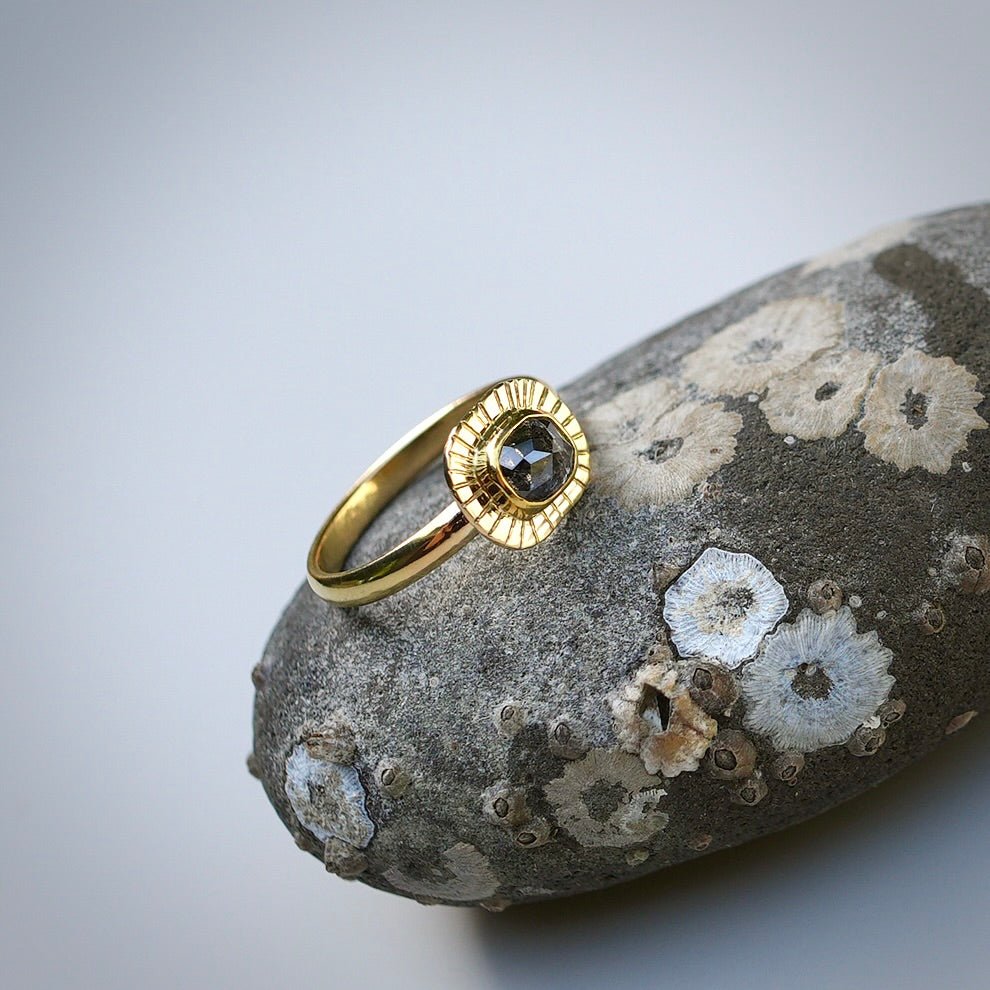 18K solid gold Salt and Pepper Diamond ring