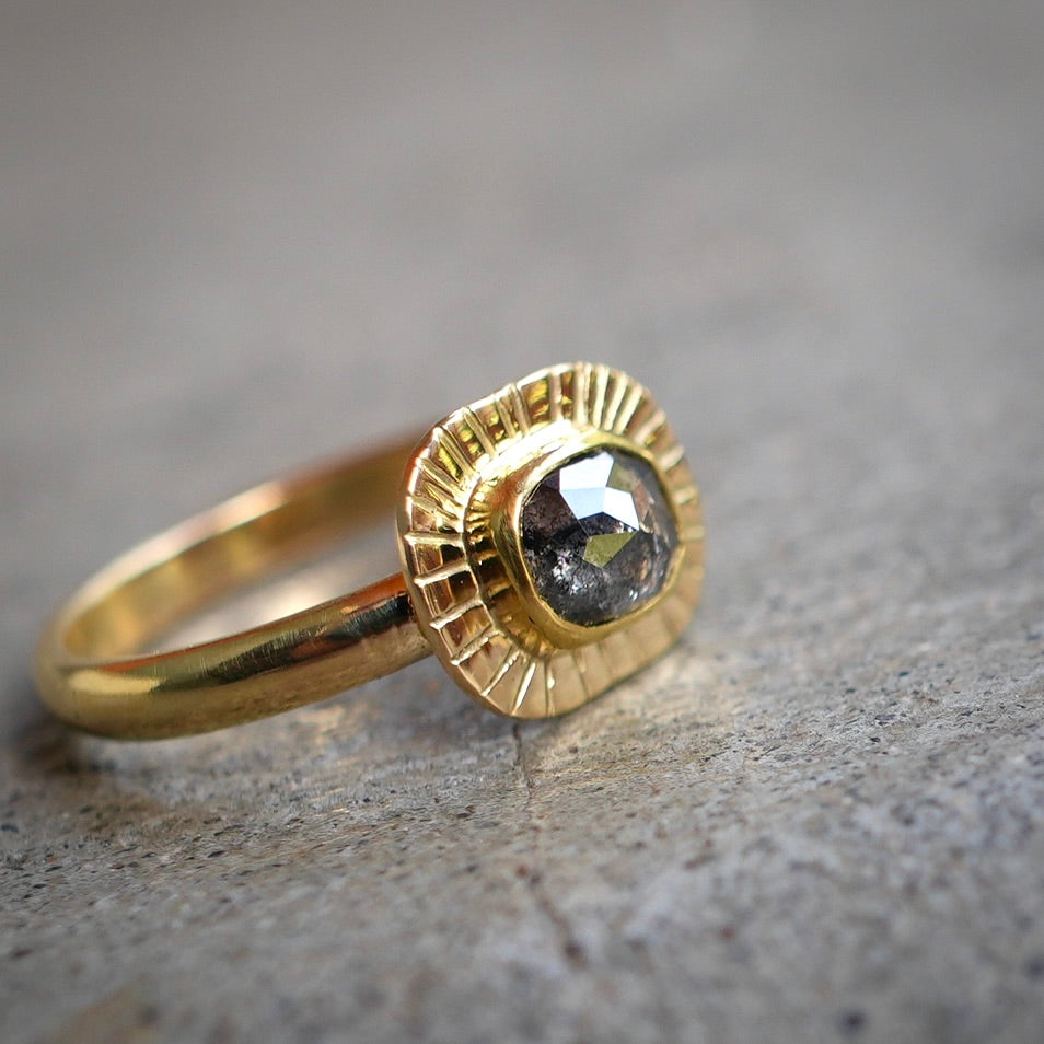 18K solid gold Salt and Pepper Diamond ring