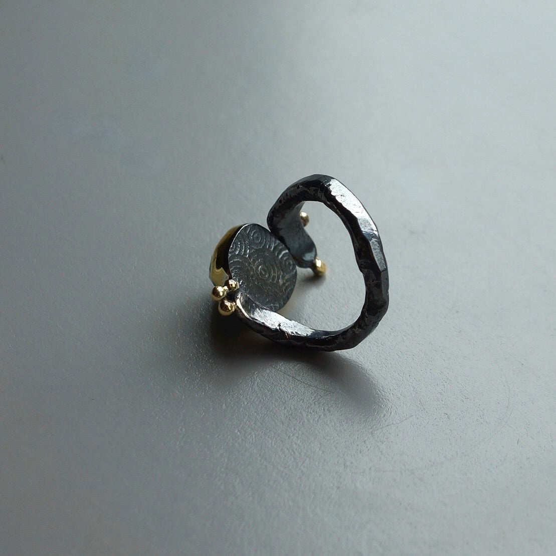 Grandidierite ring