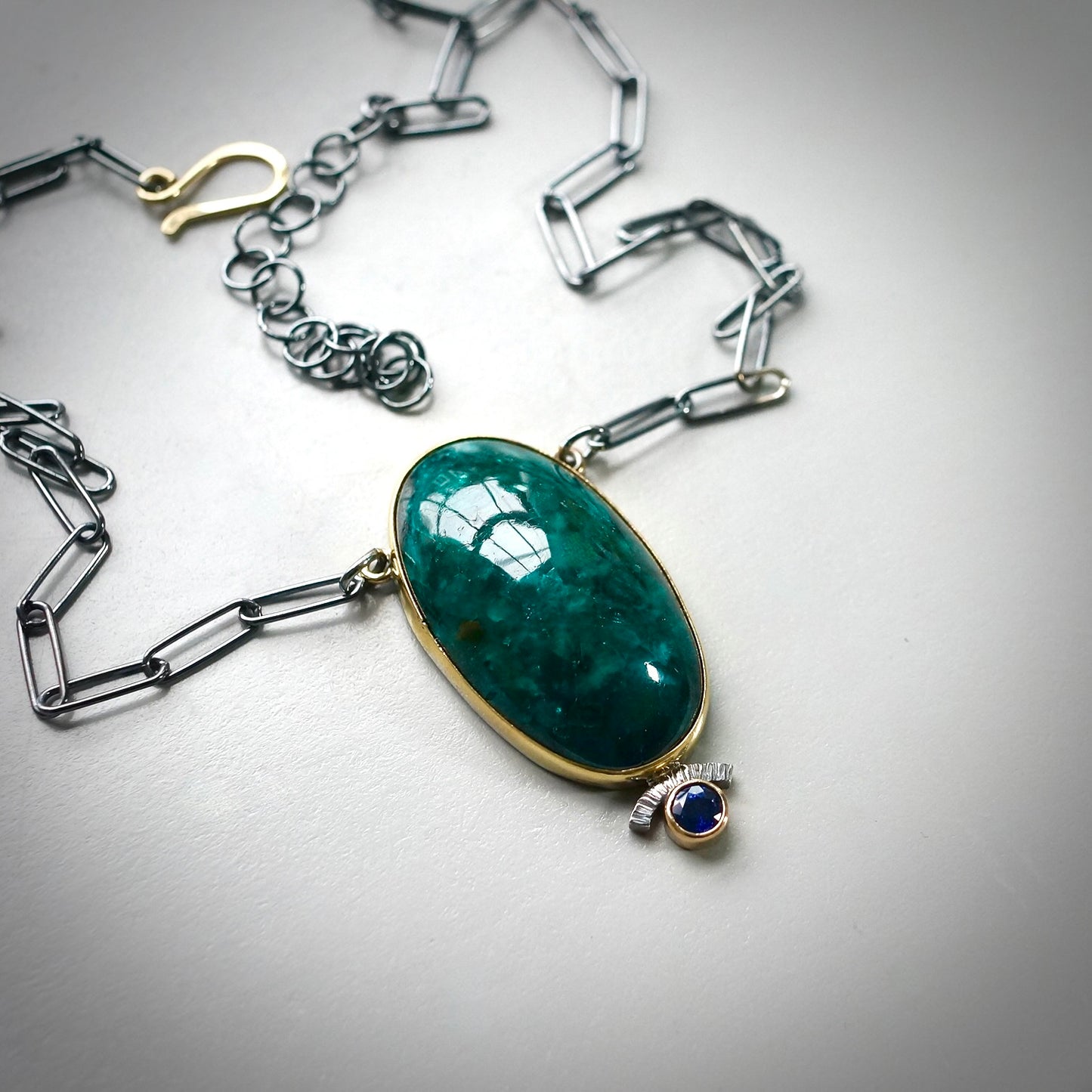 Dioptase and blue sapphire necklace