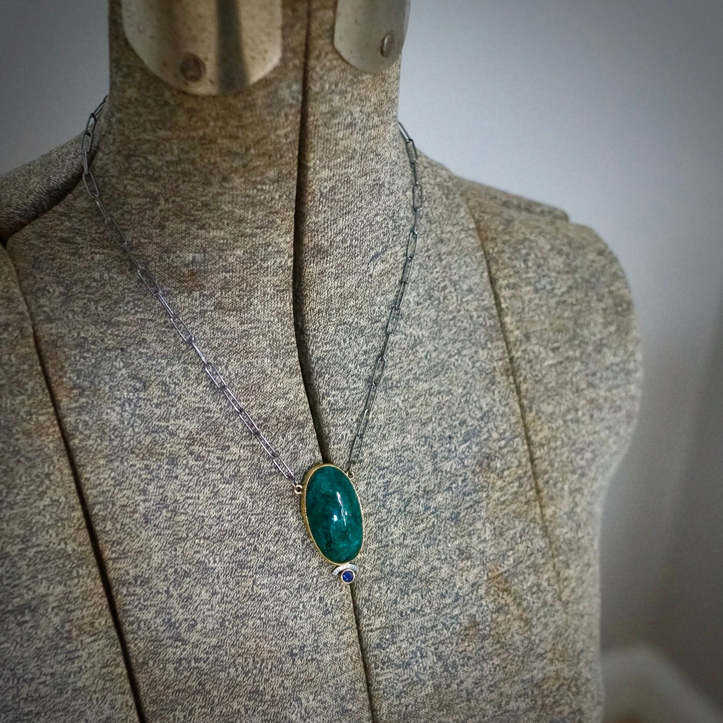 Dioptase and blue sapphire necklace