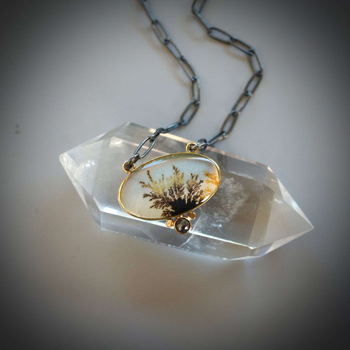 Dendritic agate and diamond necklace