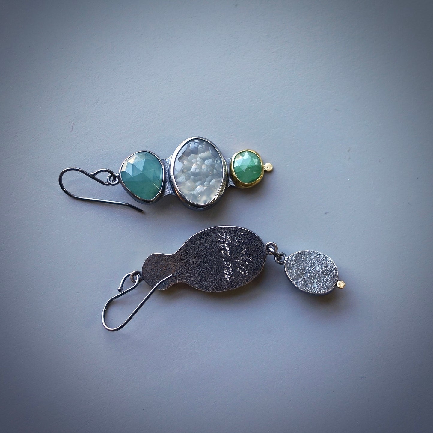 Botryoidal chalcedony, grandidierite and emerald earrings