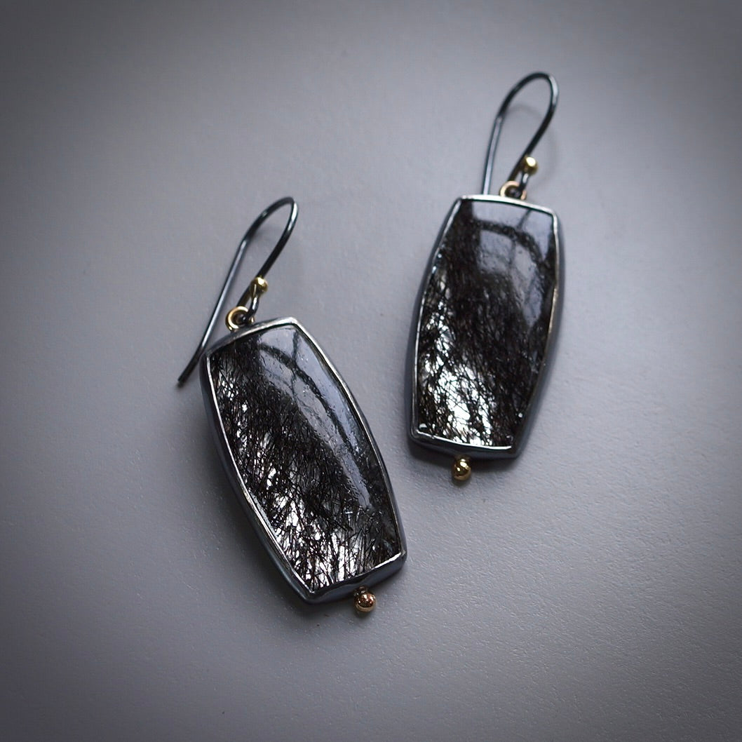 Tourmalinated quartz earrings