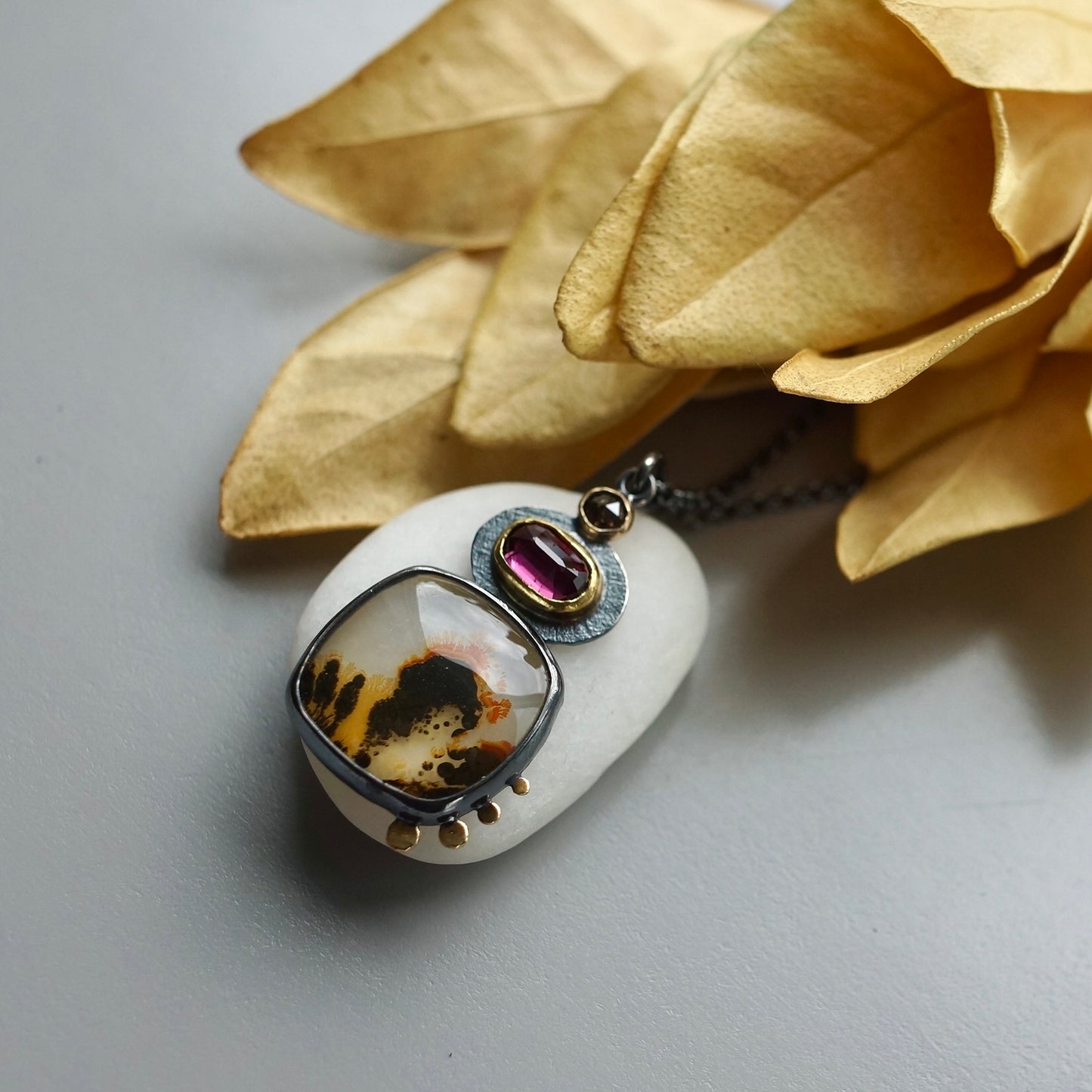 Dendritic agate, garnet and chocolate diamond pendant