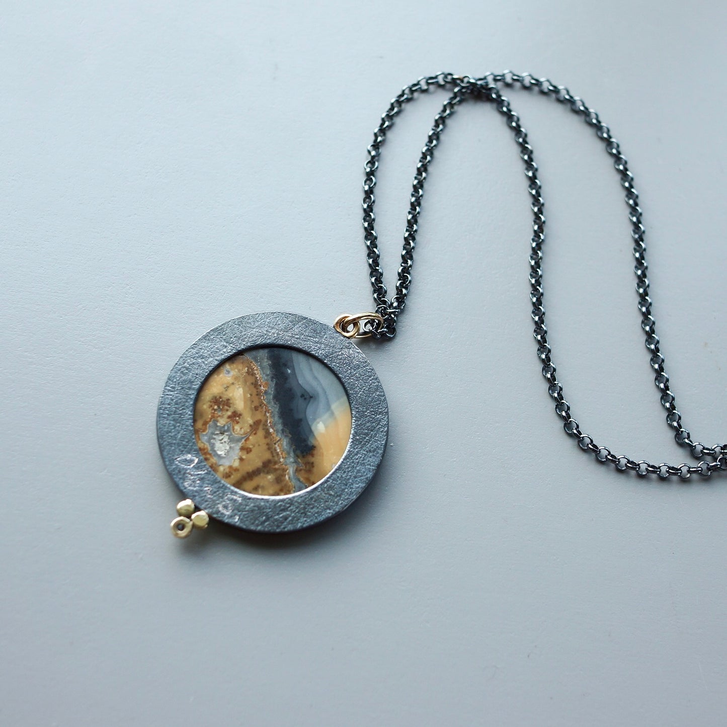 Maligano jasper and diamond pendant