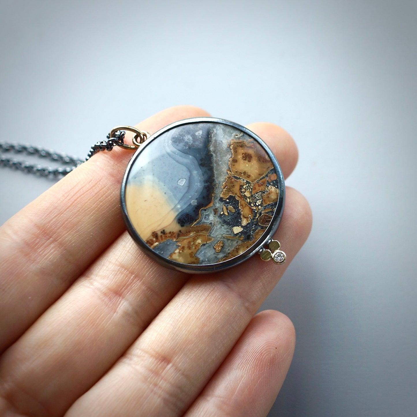Maligano jasper and diamond pendant