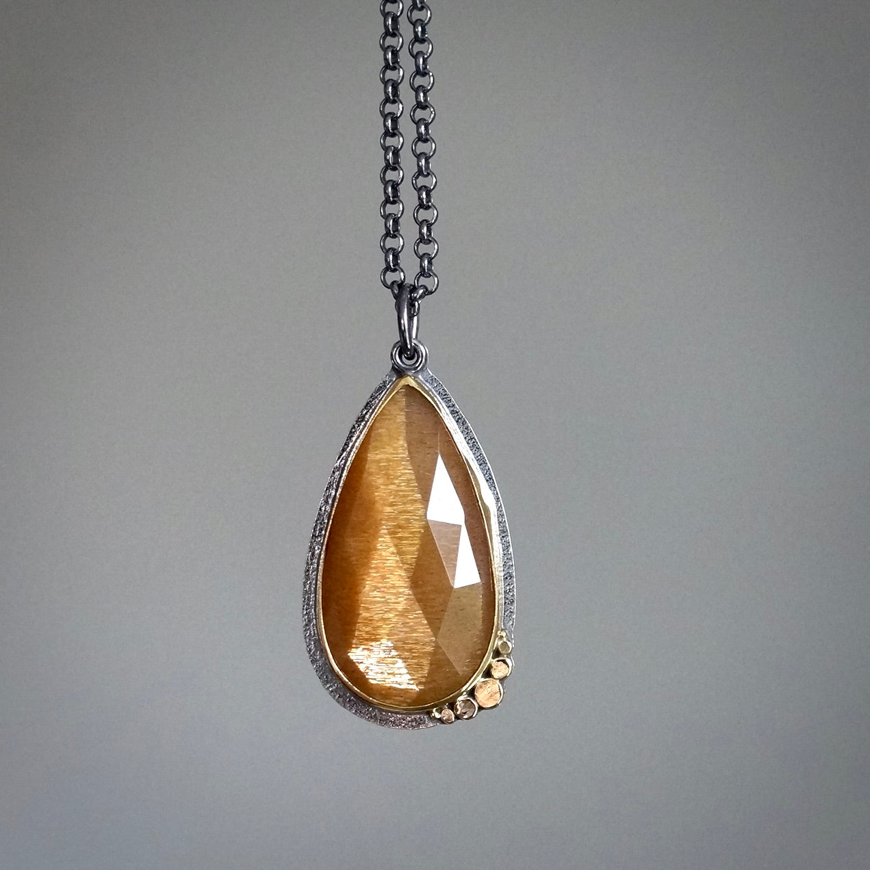 African lattice moonstone pendant