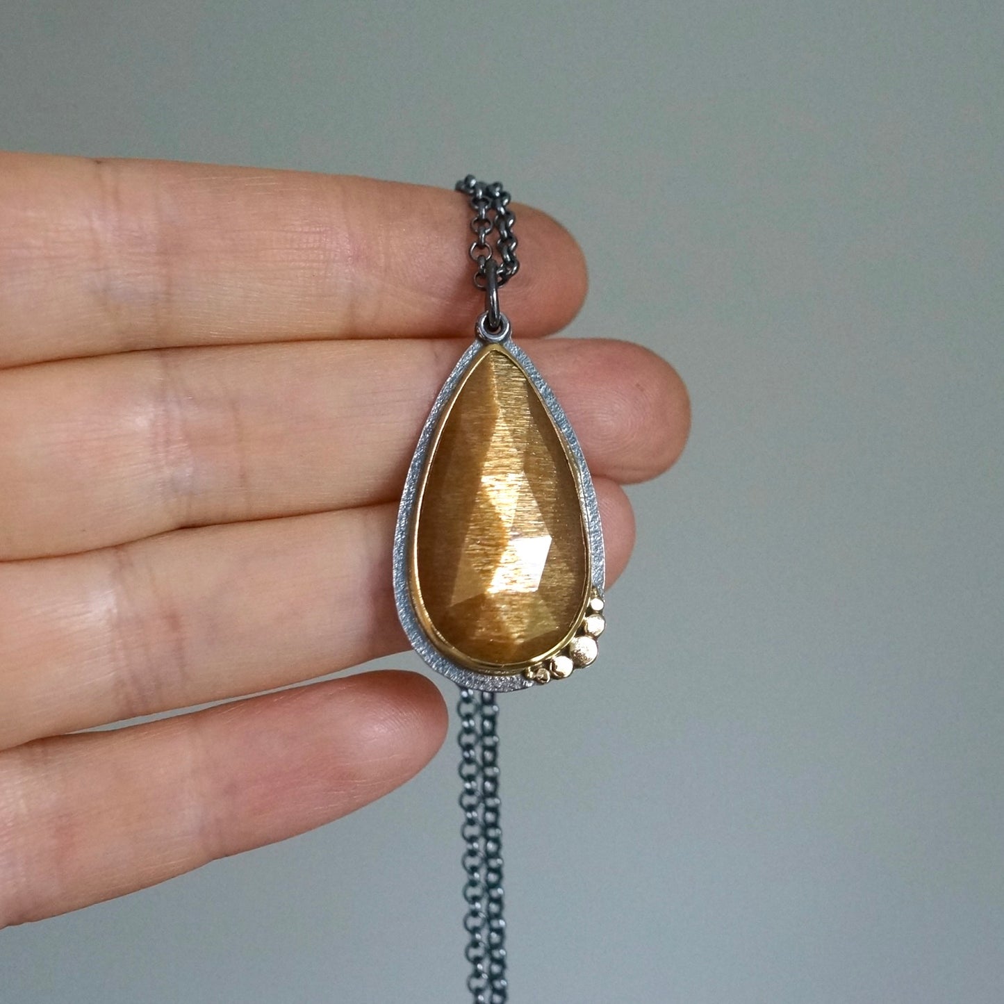 African lattice moonstone pendant