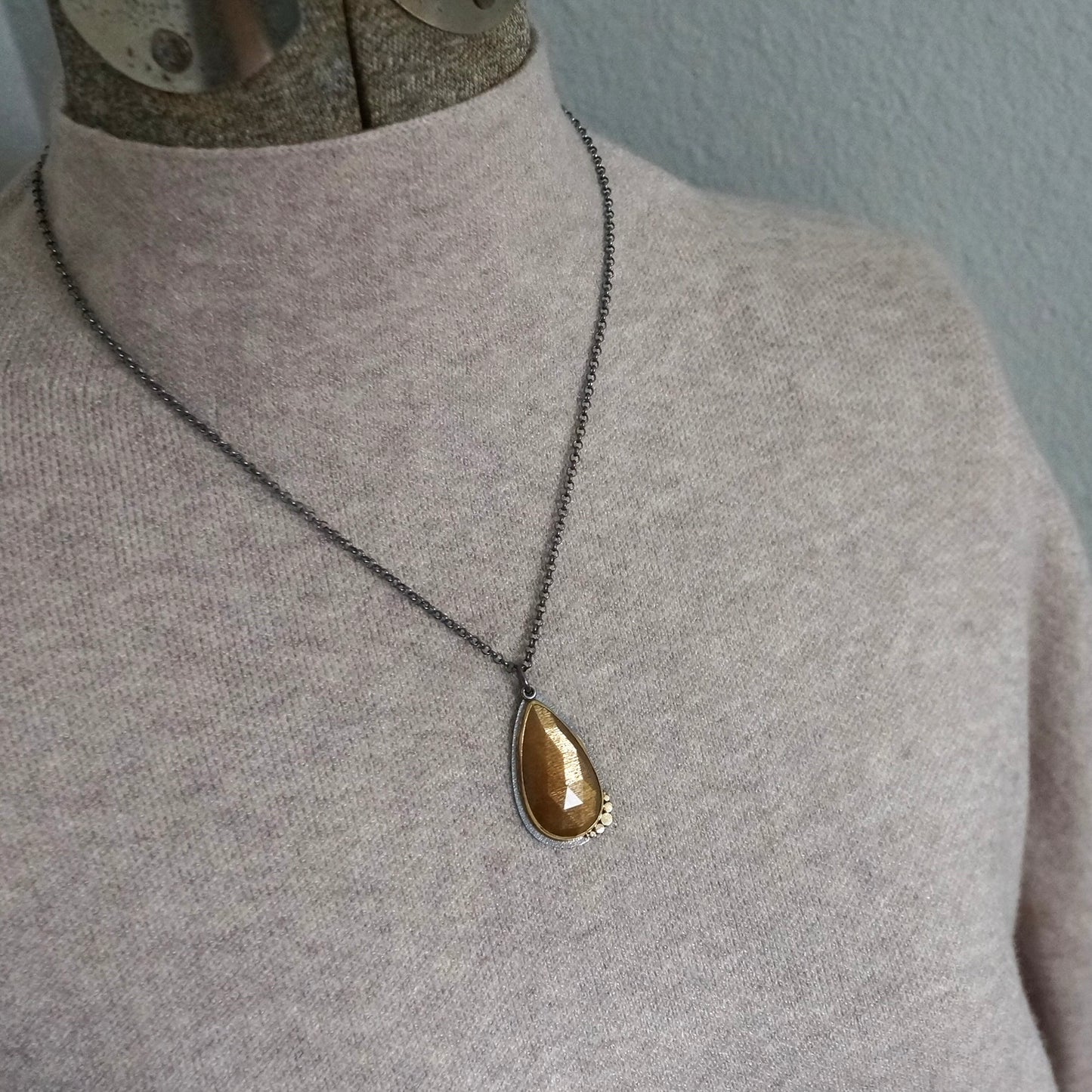 African lattice moonstone pendant