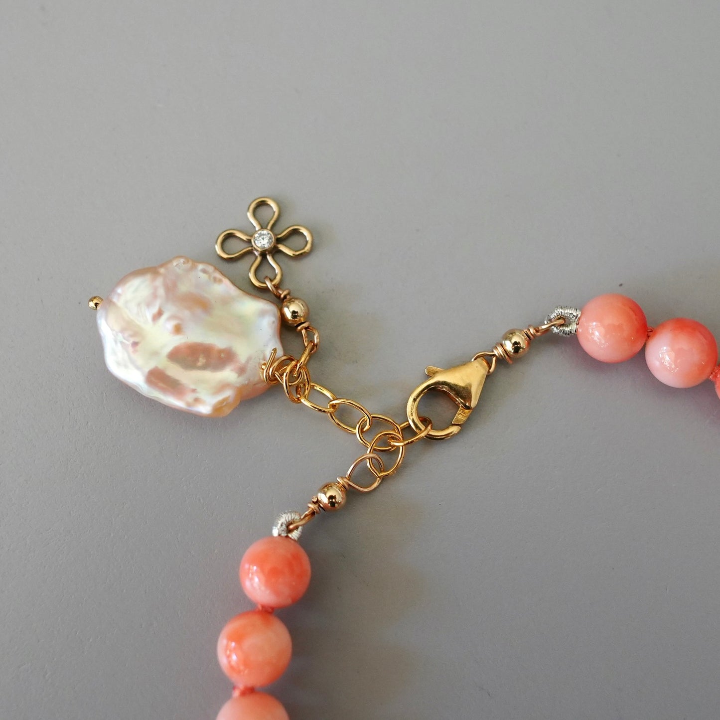 Japanese precious coral hand-knotted bracelet
