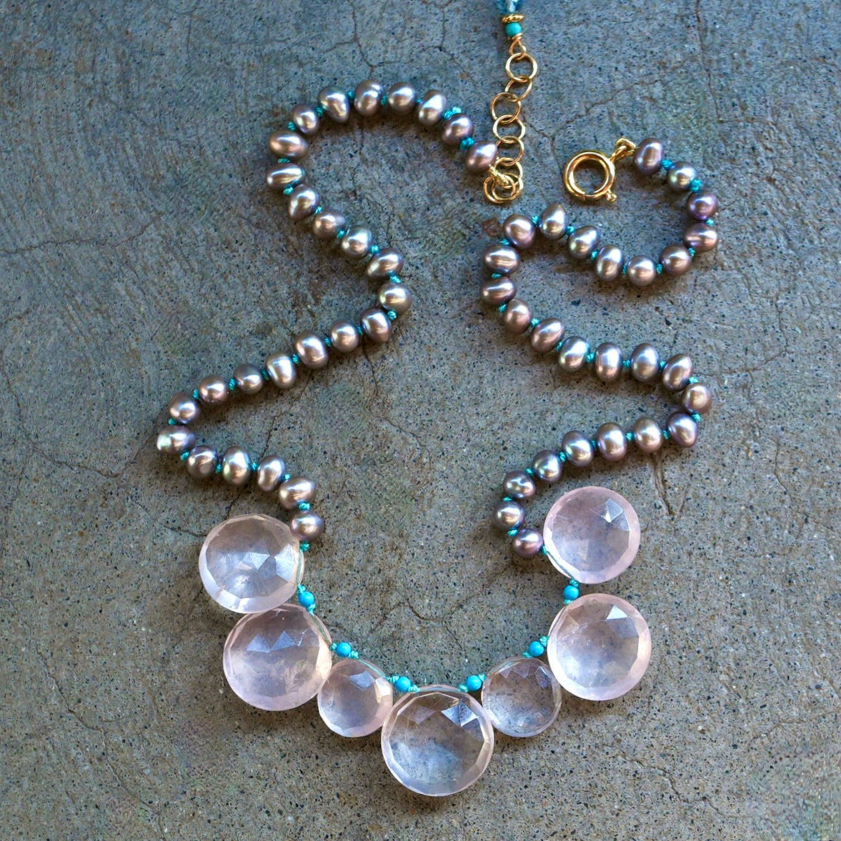 Silver pearl and rose quartz necklace - Pink Bubbles
