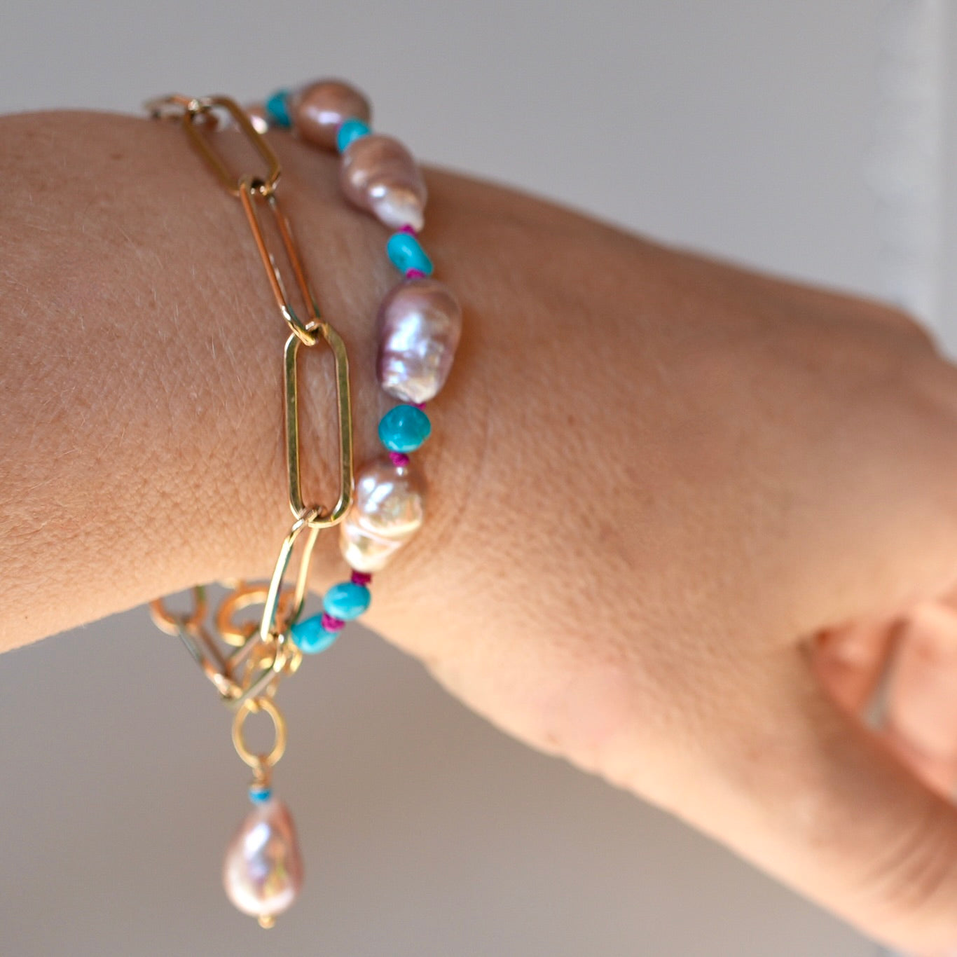 Baroque pearl and Sleeping beauty turquoise bracelet -