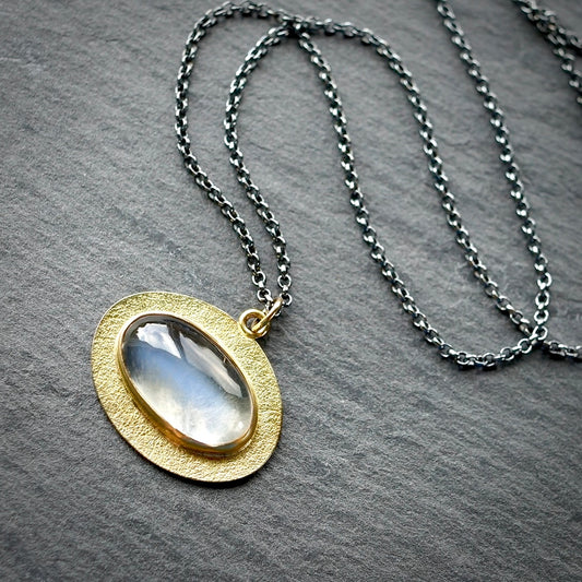 Malawi moonstone pendant in gold