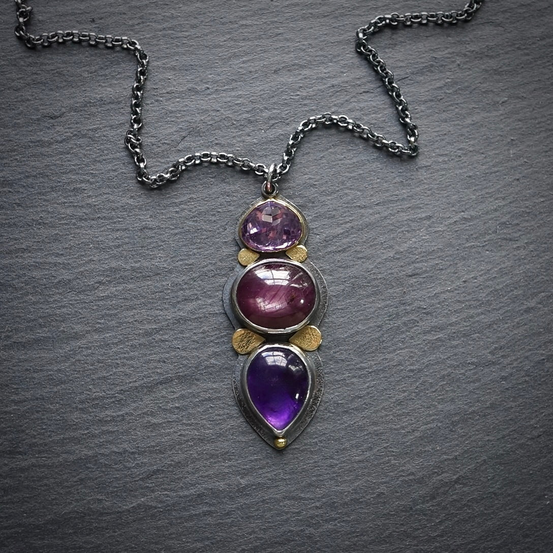 Sapphire and amethyst pendant