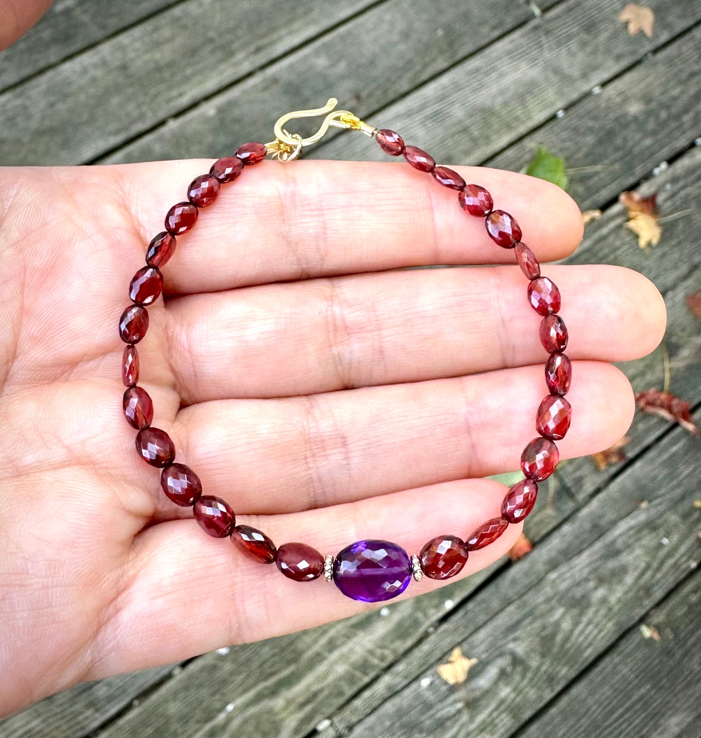 Malaya garnet and amethyst bracelet in 18K gold